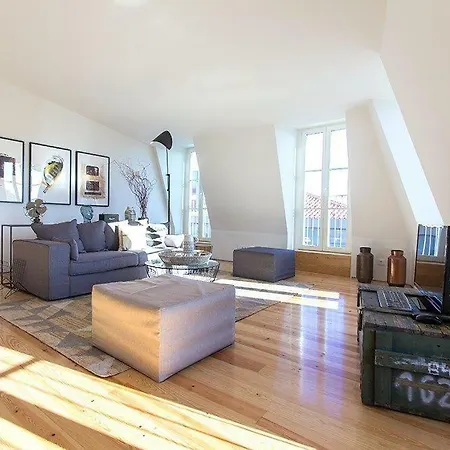 Luxury T.m. Penthouse With A View Apartman
